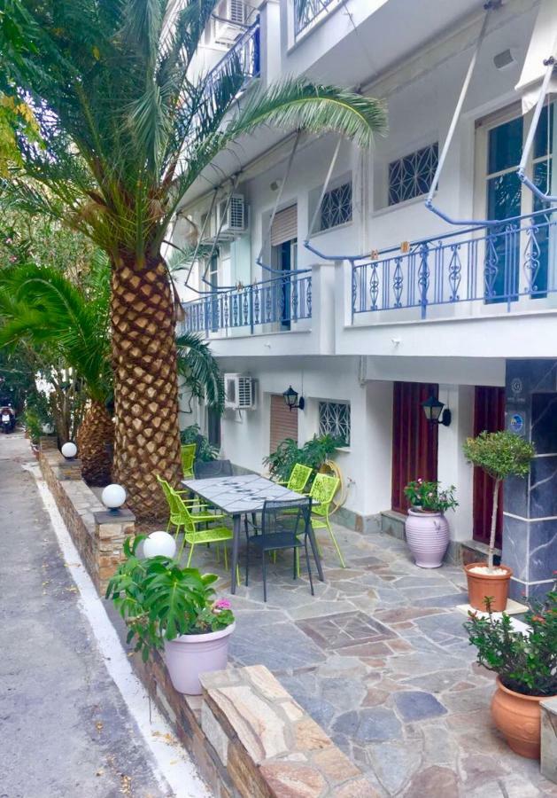 Hotel George Agios Kirykos  Luaran gambar